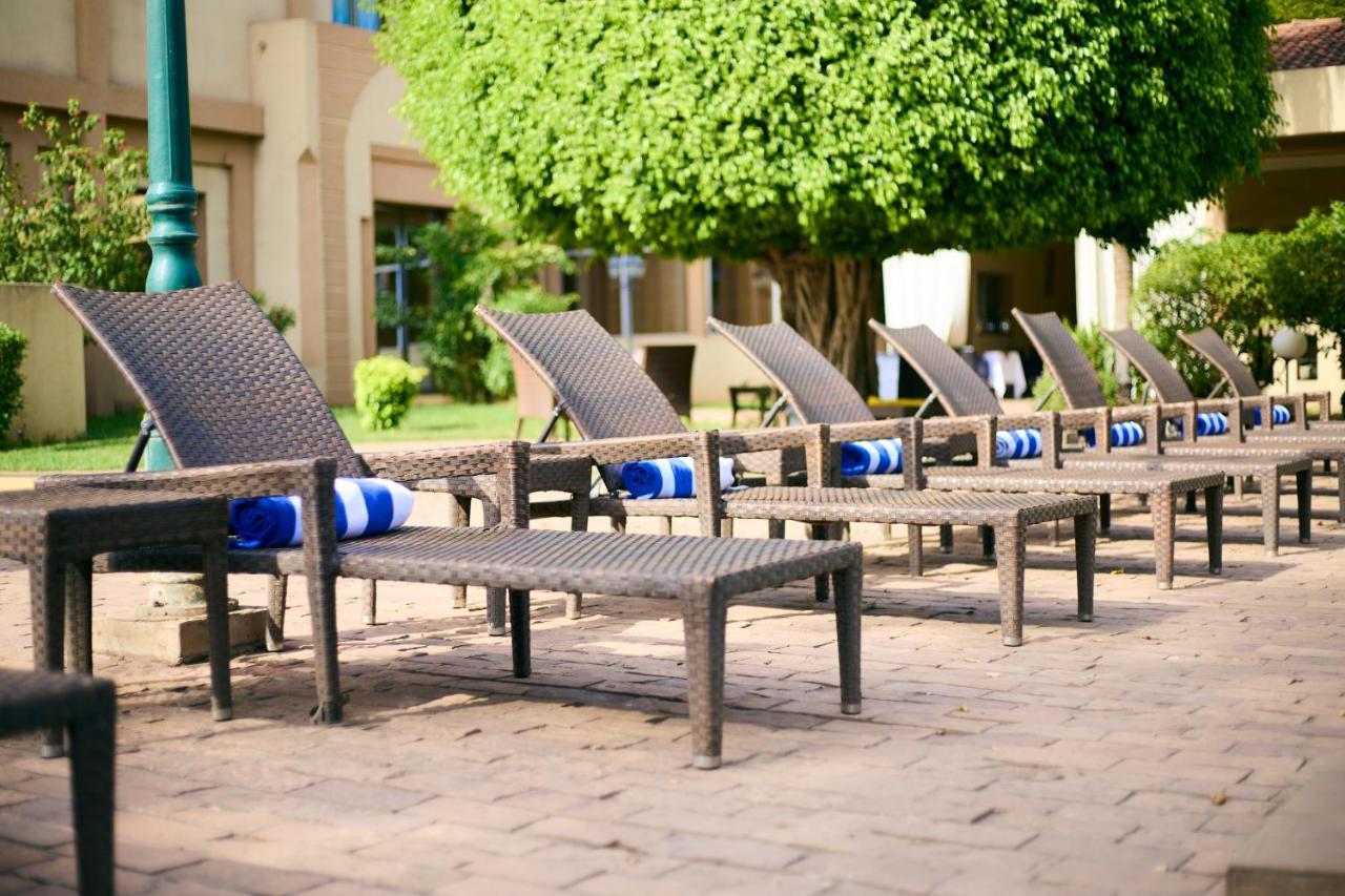 Dunia Hotel Bamako Centre מראה חיצוני תמונה